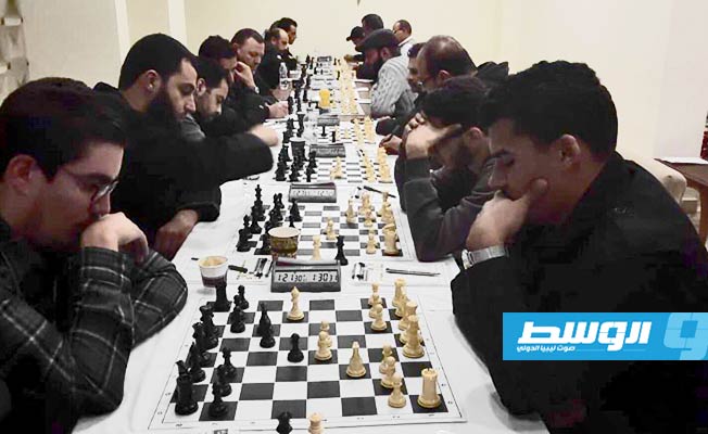 20 لاعبا في «شطرنجية الفصول الأربعة»