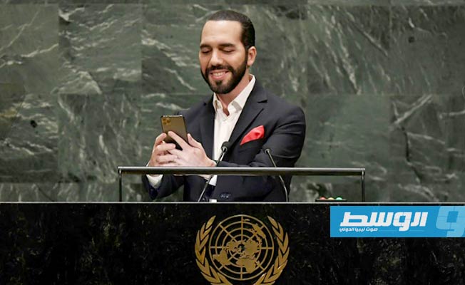 رئيس يلتقط سيلفي قبل خطابه في الأمم المتحدة