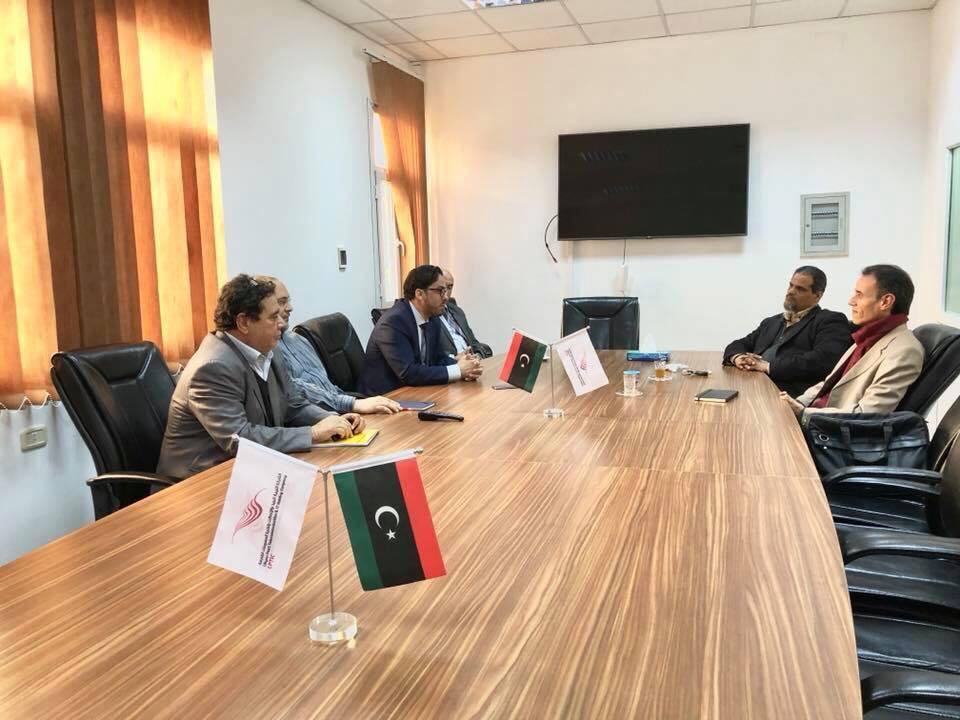 القابضة للاتصالات توقع اتفاقية للتعاون المشترك مع الجمعية الليبية للإنترنت
