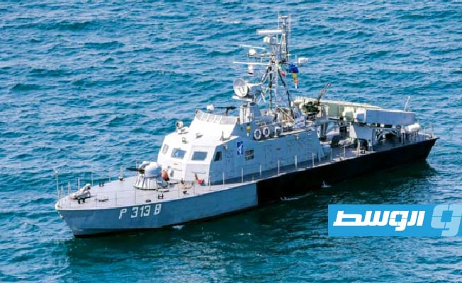 الحرس الثوري الإيراني يضبط سفينة تهرب وقودًا في مياه الخليج