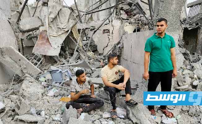 «الأونروا» تحذر من انهيار النظام المدني بسبب حصار غزة بعد اقتحام مستودعات مساعدات