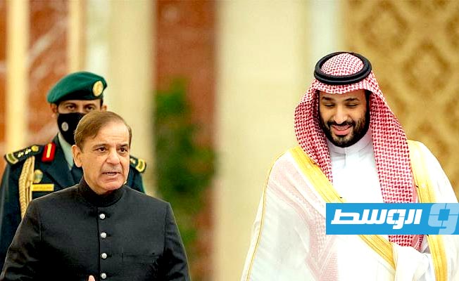 رئيس وزراء باكستان الجديد في الرياض لبحث وديعة المملكة في البنك المركزي