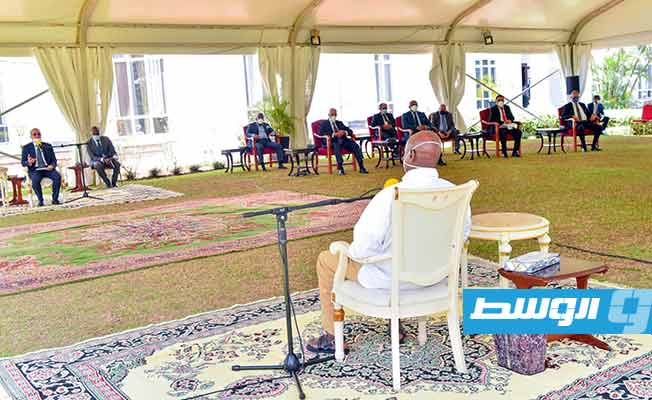 رئيس أوغندا في لقاء مع اللافي: الليبيون يجب أن يجربوا الانتخابات حتى لو أخطأوا