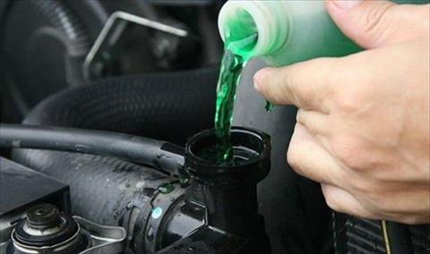 10 أسباب لنقص مياه الريدياتير في سيارتك