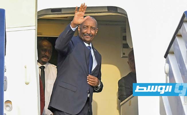 البرهان يتوجه إلى قطر في ثالث زيارة خارجية منذ بدء الحرب في السودان