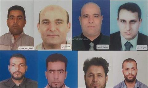 بينهم 7 أفراد من عائلة واحدة.. تأبين 14 من ضحايا المقابر الجماعية بترهونة في ميدان الشهداء