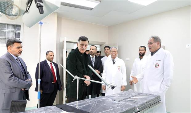 السراج يتفقد 4 مستشفيات في طرابلس ويفتتح أقساما طبية ويوجه بتوفير النواقص
