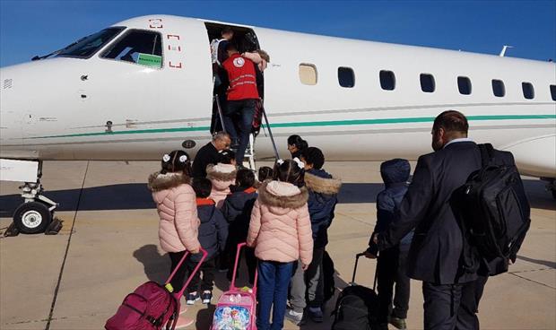 الهلال الأحمر الليبي يؤكد وصول 12 طفلًا من أبناء عناصر «داعش» إلى القاهرة