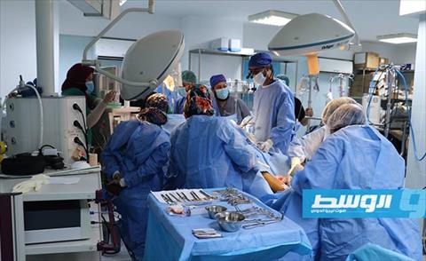 مركز طبرق الطبي يجري 1050 عملية قسطرة قلبية في 2019