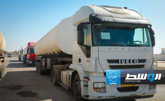 شاحنات وقود في طريقها من بنغازي إلى الكفرة، 28 يونيو 2024 (إدارة التوجيه المعنوي بقوات القيادة العامة)