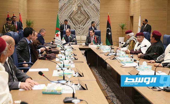 بوقادوم يفصح خلال اجتماع في بنغازي عن مبادرة الجزائر لإنهاء الأزمة الليبية