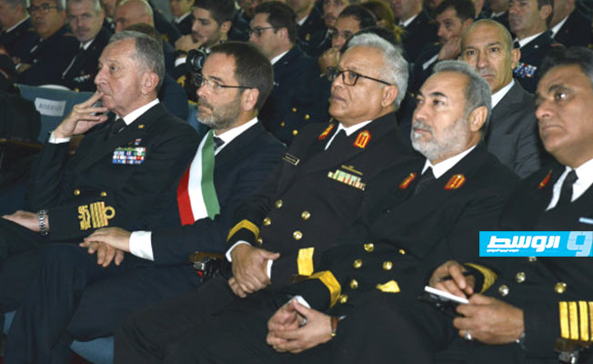 وزيرة الدفاع الإيطالية تشرف على تخريج دفعة من خفر الساحل الليبي