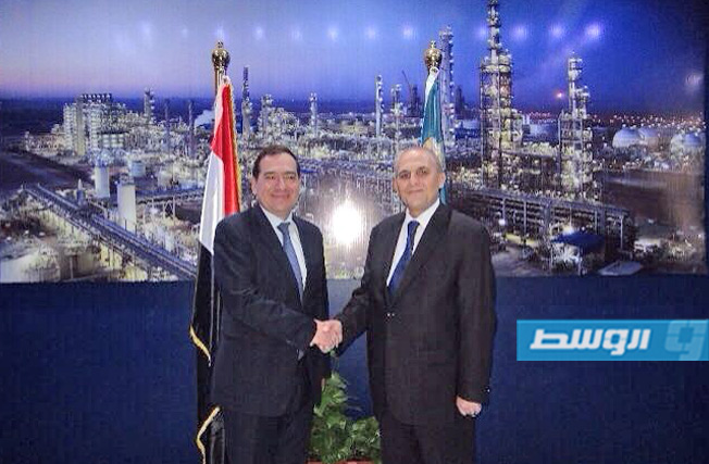 وزير البترول المصري يلتقي وفـدًا من المؤسسة الوطنية للنفط
