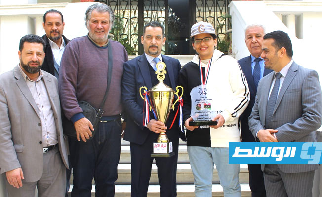 بالصور: السفارة الليبية في القاهرة تكرم بطل العرب في الشطرنج يوسف الحصادي