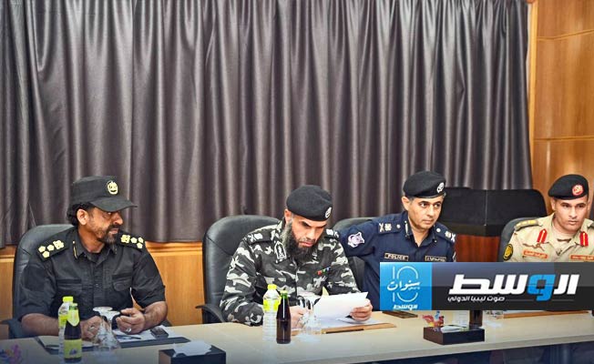اجتماع حماد والعريبي مع القيادات الأمنية والمحلية في أجدابيا، الخميس 9 مايو 2024. (الحكومة المكلفة من مجلس النواب)