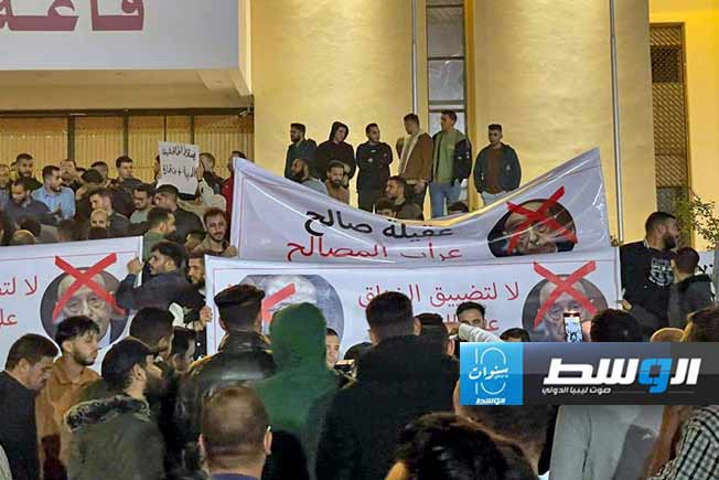 مظاهرات في مصراتة تطالب بإسقاط الدبيبة والكبير وعقيلة (فيديو)
