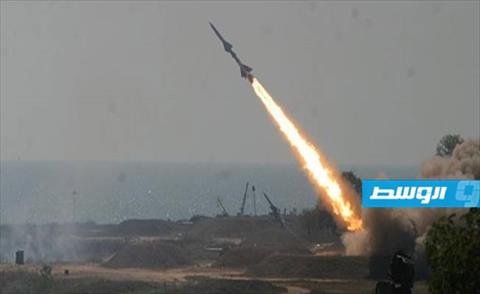 «فرانس برس»: إطلاق صواريخ من قطاع غزة وإسرائيل ترد بغارة
