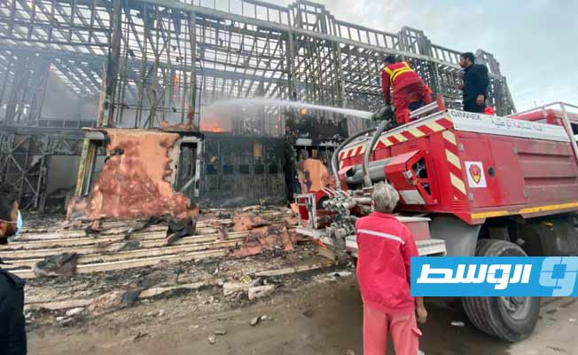هيئة السلامة: السيطرة على حريق سوق الكريمية بطرابلس