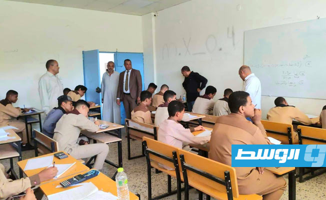 لجنة امتحانات النقل في إحدى مدارس سبها، 26 يونيو 2022. (بوابة الوسط)