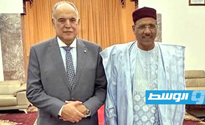 رئيس النيجر يدعم مبادرة ليبية لتأسيس مجلس للأمن القومي بدول تجمع الساحل والصحراء