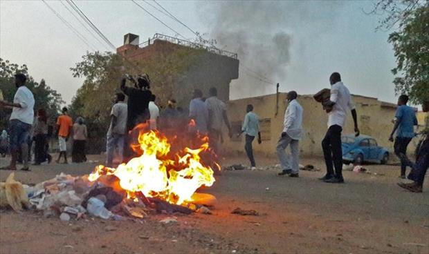 الشرطة السودانية تطلق الغاز المسيل للدموع على احتجاج للمدرسين