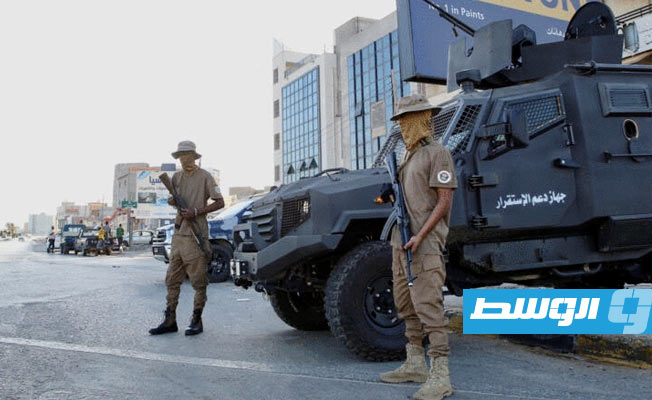 «فريدم هاوس»: لا مسار واضحا للانتخابات في ليبيا.. والسلاح يحكم