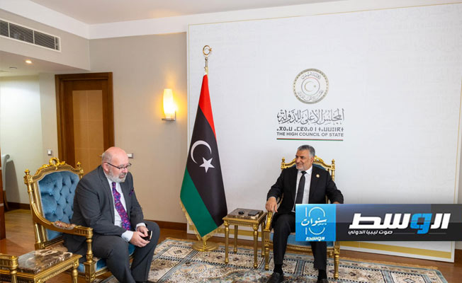 تكالة والسفير البريطاني يناقشان الحلول المحتملة للوضع السياسي الليبي بعد باتيلي