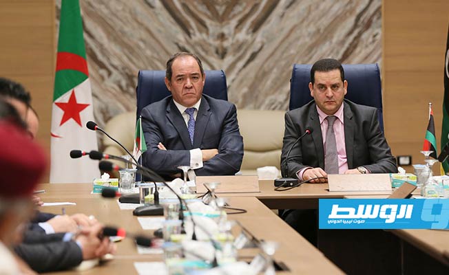 بوقادوم يفصح خلال اجتماع في بنغازي عن مبادرة الجزائر لإنهاء الأزمة الليبية