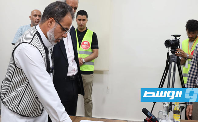 أعضاء المجلس البلدي مرادة يؤدون القسم القانوني في بنغازي