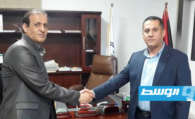 مدير عام مؤسسة النفط في بنغازي يتسلم مهام عمله