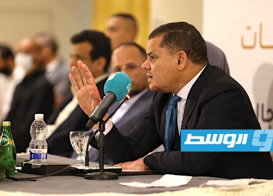الدبيبة: الشركات المصرية تبدأ توسيع وصيانة طريق أجدابيا – الواحات بنهاية العام