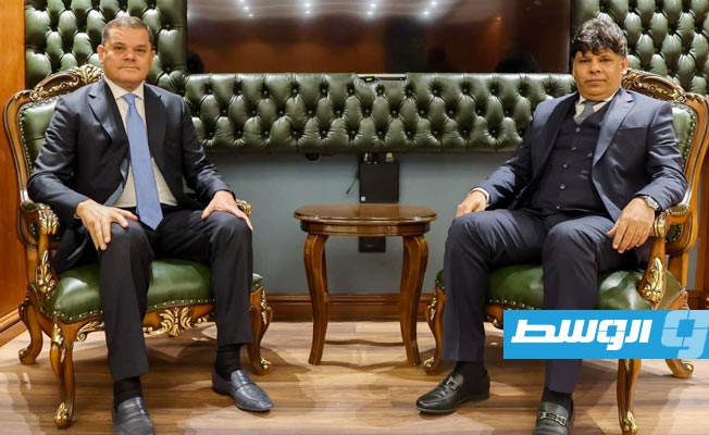 لقاء رئيس حكومة الوحدة الوطنية عبدالحميد الدبيبة، صباح الأحد، مع النائب العام المستشار الصديق الصور في مكتب النائب العام بالعاصمة طرابلس. (تويتر)