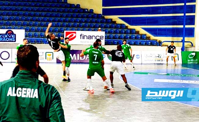 المنتخب الوطني لكرة اليد يفقد نتيجة مباراته أمام الجزائر بالبطولة الأفريقية