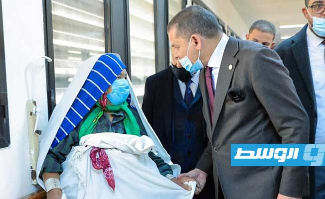 زيارة الدبيبة إلى مستشفى طرابلس الجامعي، الإثنين 17 يناير 2022. (حكومة الوحدة الوطنية)