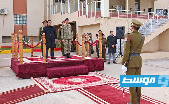 المنفي يتفقد الكلية العسكرية ومقر جهاز المخابرات العامة في طرابلس
