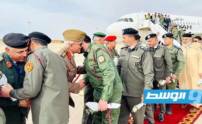 أعضاء «5+5» وقيادات أمنية وعسكرية تابعة لحكومة الوحدة يصلون بنغازي