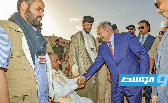 جانب من زيارة المشير خليفة حفتر إلى وادي الشاطئ، الإثنين 26 سبتمبر 2022 (صفحة القيادة العامة للقوات المسلحة على فيسبوك)