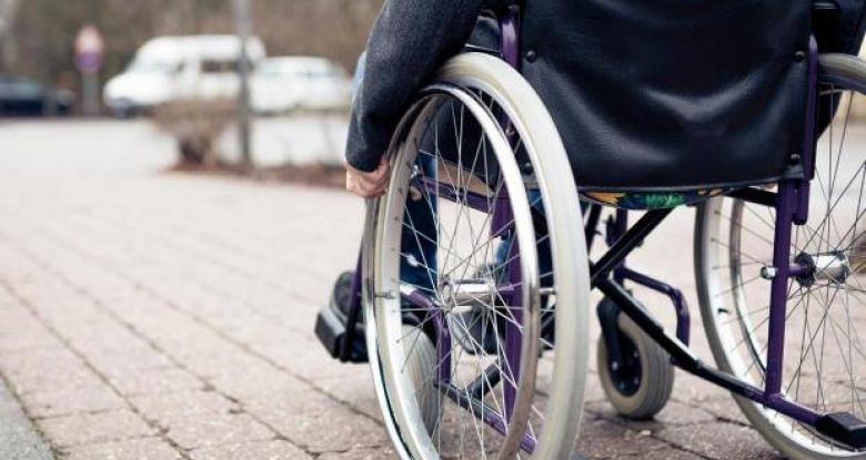 المجلس الرئاسي يصدر قرارًا برفع مقابل الخدمة المنزلية لذوي الإعاقة