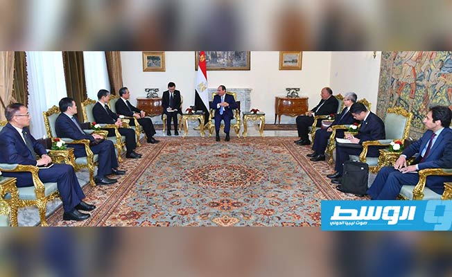 الرئيس المصري يؤكد على وحدة واستقرار ليبيا وضرورة حلحلة الموقف الراهن
