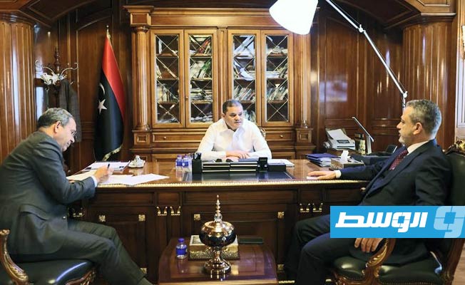 مؤسسة النفط توقِّع اتفاقية استكشاف جديدة خلال «قمة ليبيا للطاقة والاقتصاد»