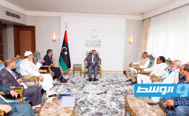 المشري في لقائه مع المجلس الأعلى لـ«أعيان وحكماء ليبيا» ، 18 أكتوبر 2021. (مجلس الدولة)