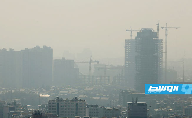 محافظة طهران: إغلاق مدارس في إيران جراء تلوث الهواء