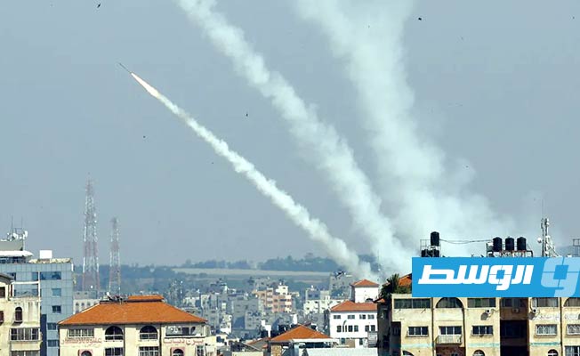 دفعة صواريخ جديدة تنطلق من غزة وصافرات الإنذار تدوي في تل أبيب