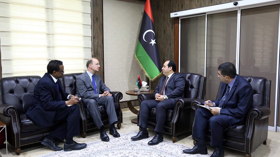 معيتيق يلتقي المستشار العسكري الجديد لبعثة الأمم المتحدة للدعم في ليبيا
