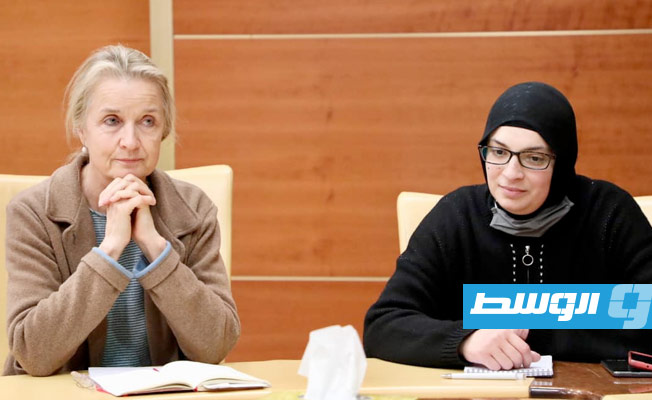 لقاء أبوجناح مع ممثلة منظمة الصحة في ليبيا والوفد المرافق لها، 5 يناير 2022. (وزارة الصحة)