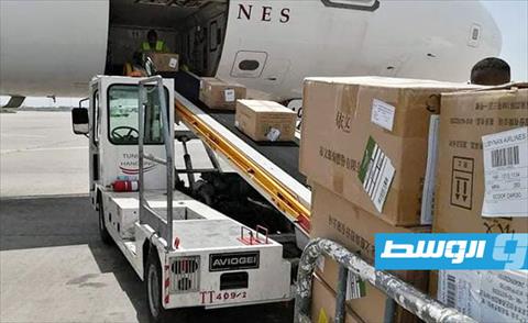 وصول شحنة مساعدات طبية صينية إلى طرابلس لمواجهة «كورونا»