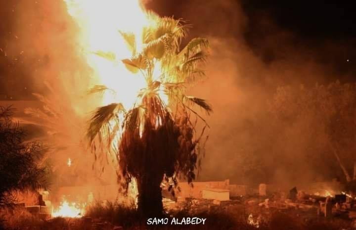 حريق بمقبرة الصحابة بدرنة، 3 أكتوبر 2020. (الإنترنت)