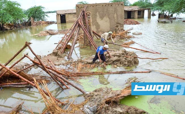 باكستان تكافح لمواجهة آثار الفيضانات مع تجاوز الوفيات 1300 (شاهد)