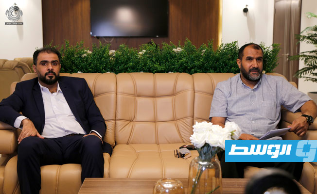 اجتماع القطراني والزادمة وحماد مع رئيس الرقابة الإدارية التابع لمجلس النواب عبدالسلام الحاسي في بنغازي، الإثنين 5 سبتمبر 2022. (المكتب الإعلامي)