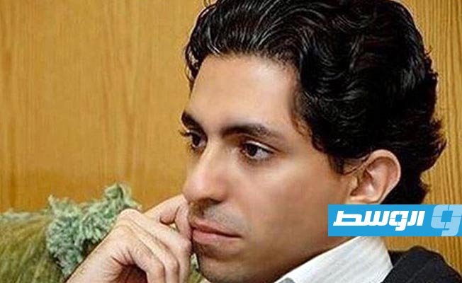 الإفراج عن المدون السعودي رائف بدوي بعد عشرة أعوام في السجن